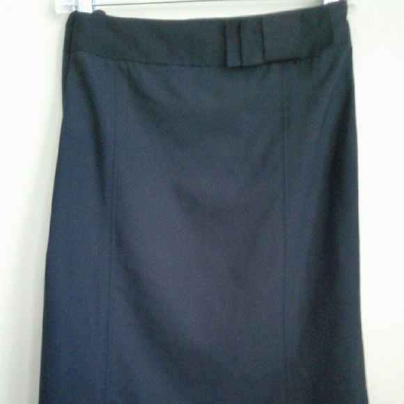 THEORY Black Pencil Skirt 2 Back Slits Sz 2 - Picture 3 of 7